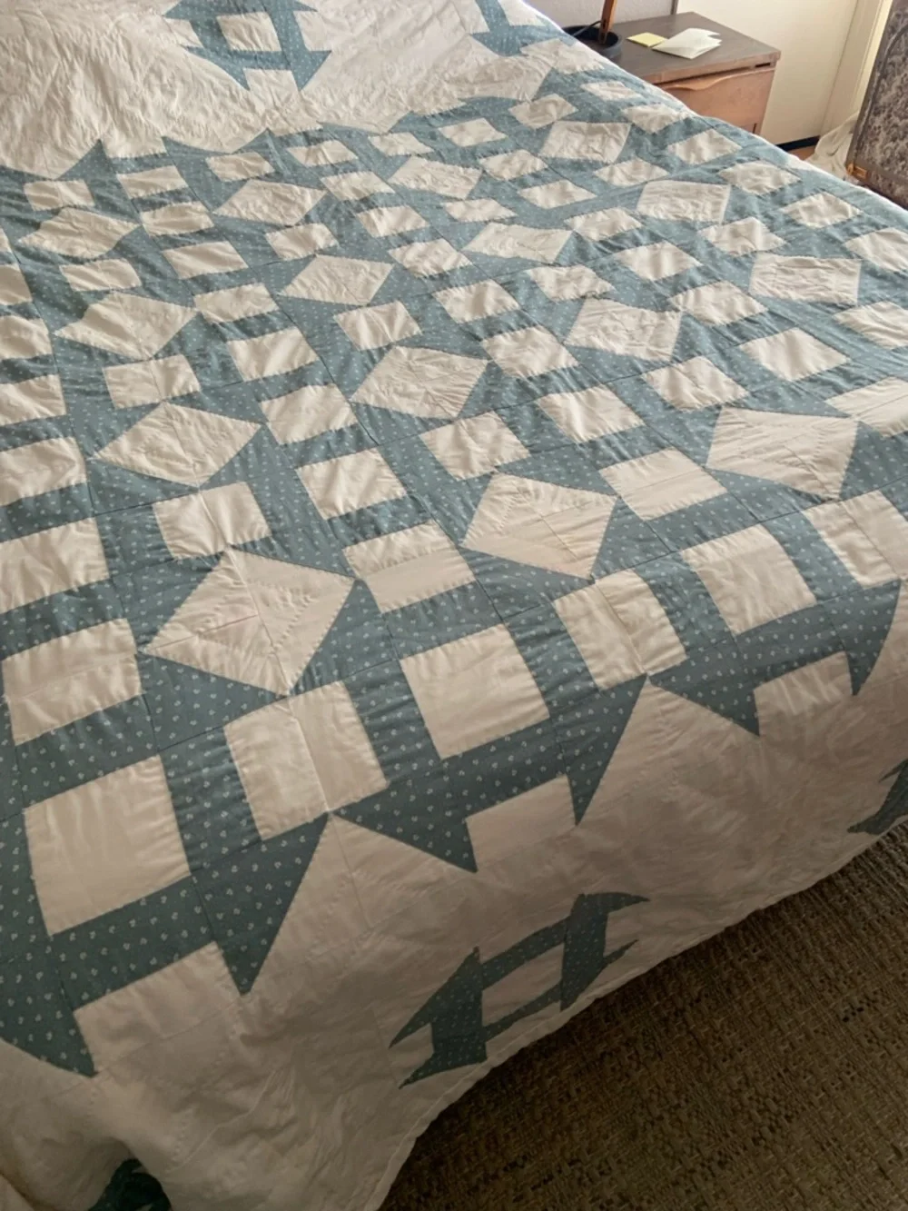 Vintage Classic White and Light Blue Patchwork Quilt - Home Bedding